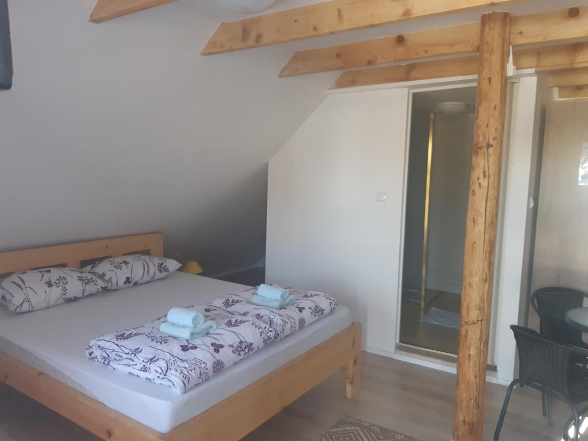 Mirella Rooms Palic Exterior photo